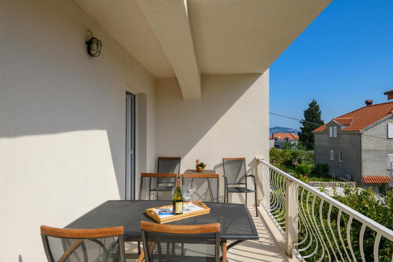 Holiday Residence Zvono Mlini Exterior photo